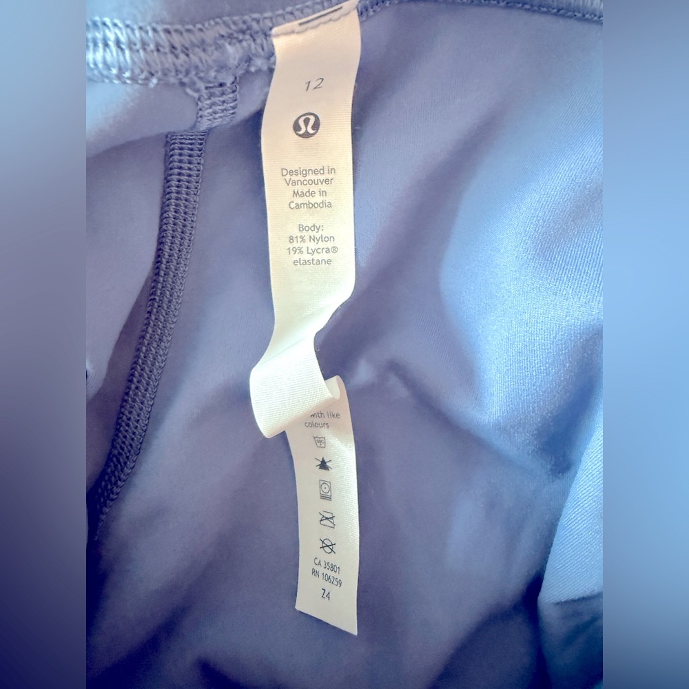 🎀HP🎀 LULULEMON LEGGINGS NWOT Sz 12 Inseam 22” 🎀 - Picture 5 of 5